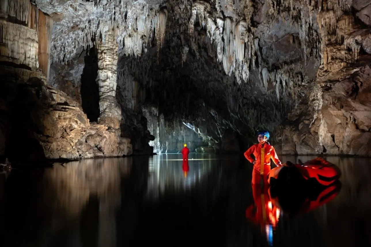 Kayaking tours in Pang Mapha