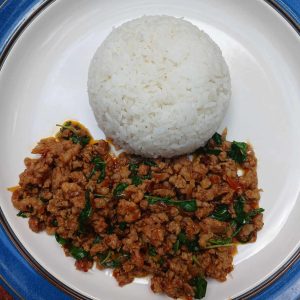 Chilli & Basil on Rice ผัดกะเพราหมูสับ